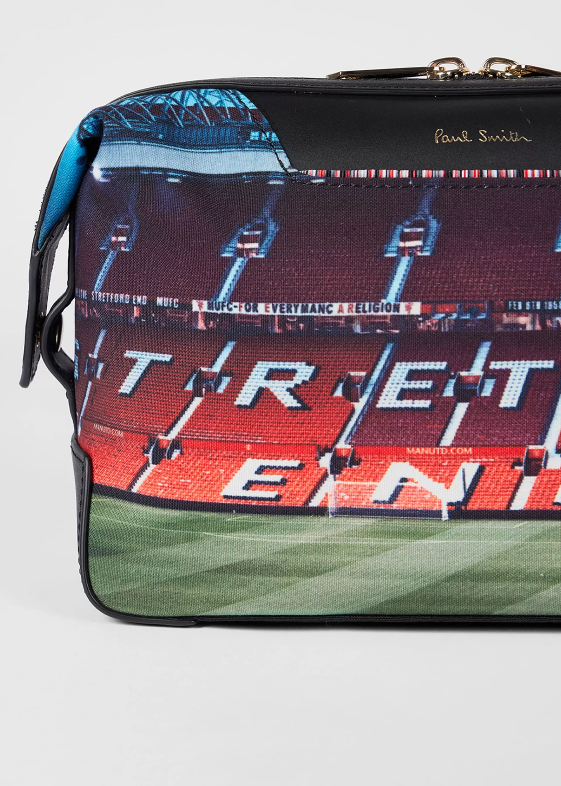 for Manchester United - 'Stretford End' Wash Bag>Paul Smith Flash Sale