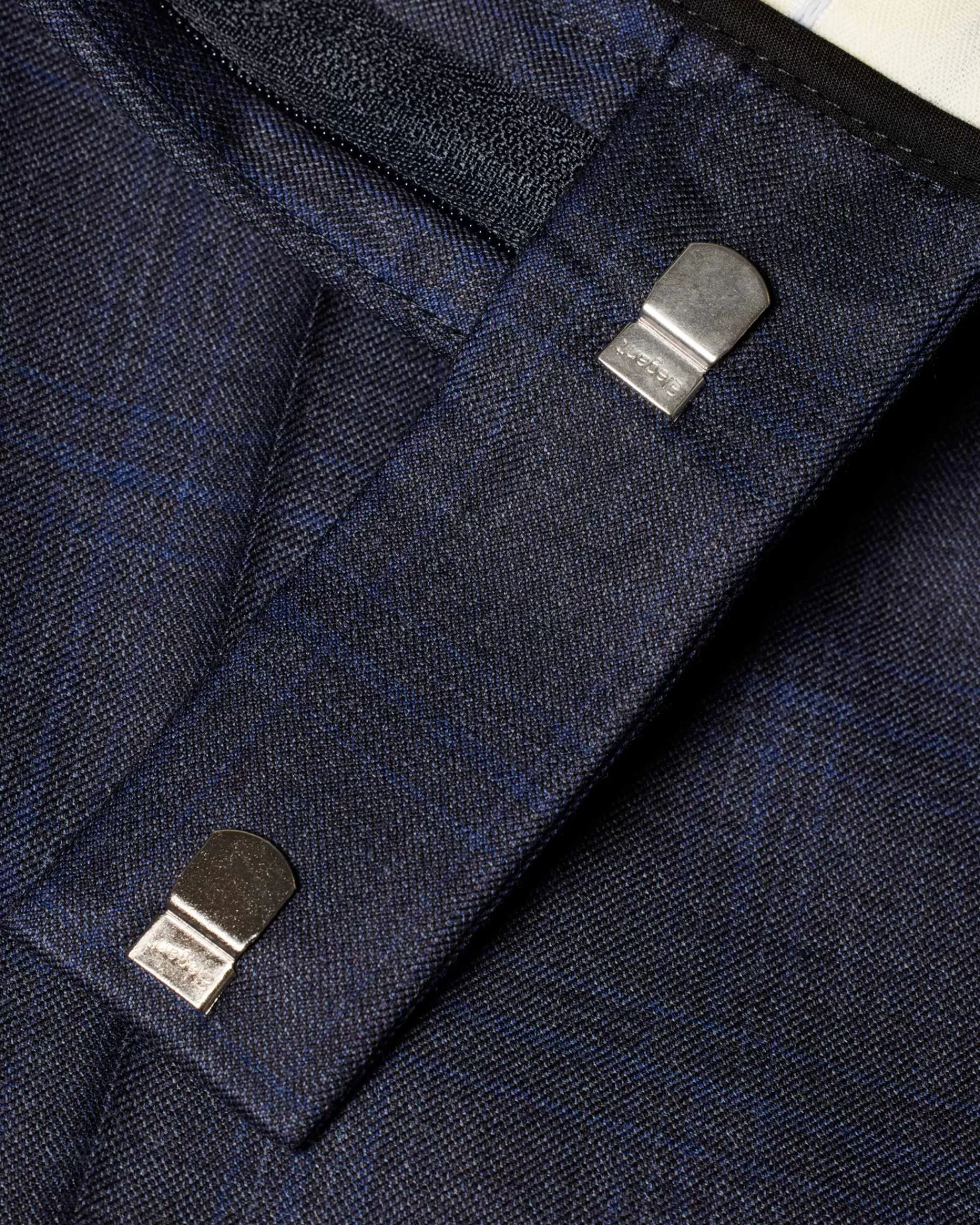 The Soho - Tailored-Fit Dark Blue Check Wool Three-Piece Suit>Paul Smith New